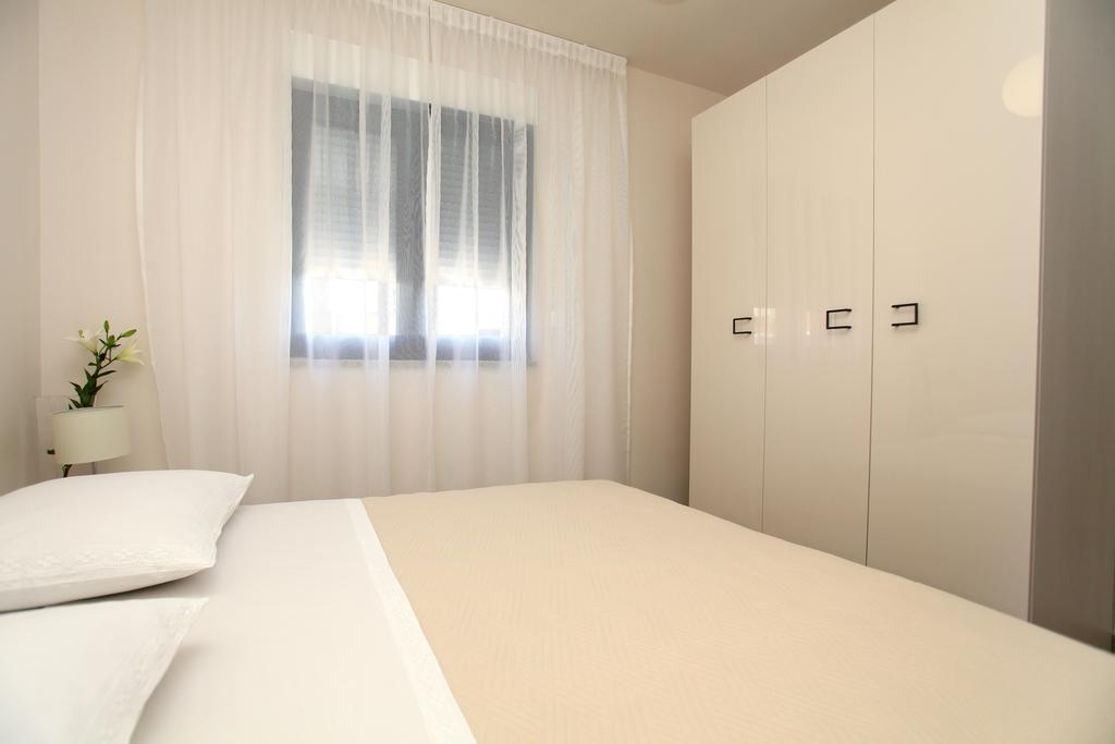 Apartments Villa Aquamarie Trogir Extérieur photo