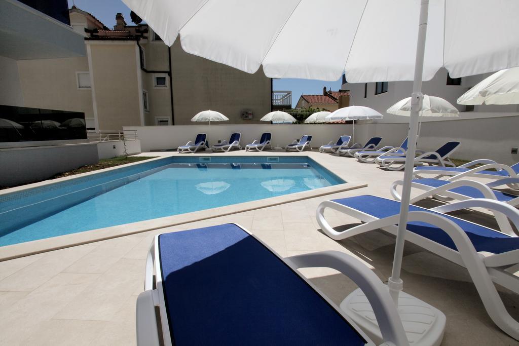 Apartments Villa Aquamarie Trogir Extérieur photo
