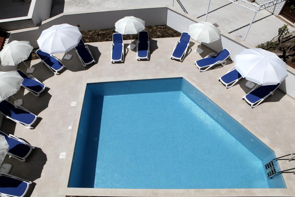 Apartments Villa Aquamarie Trogir Extérieur photo