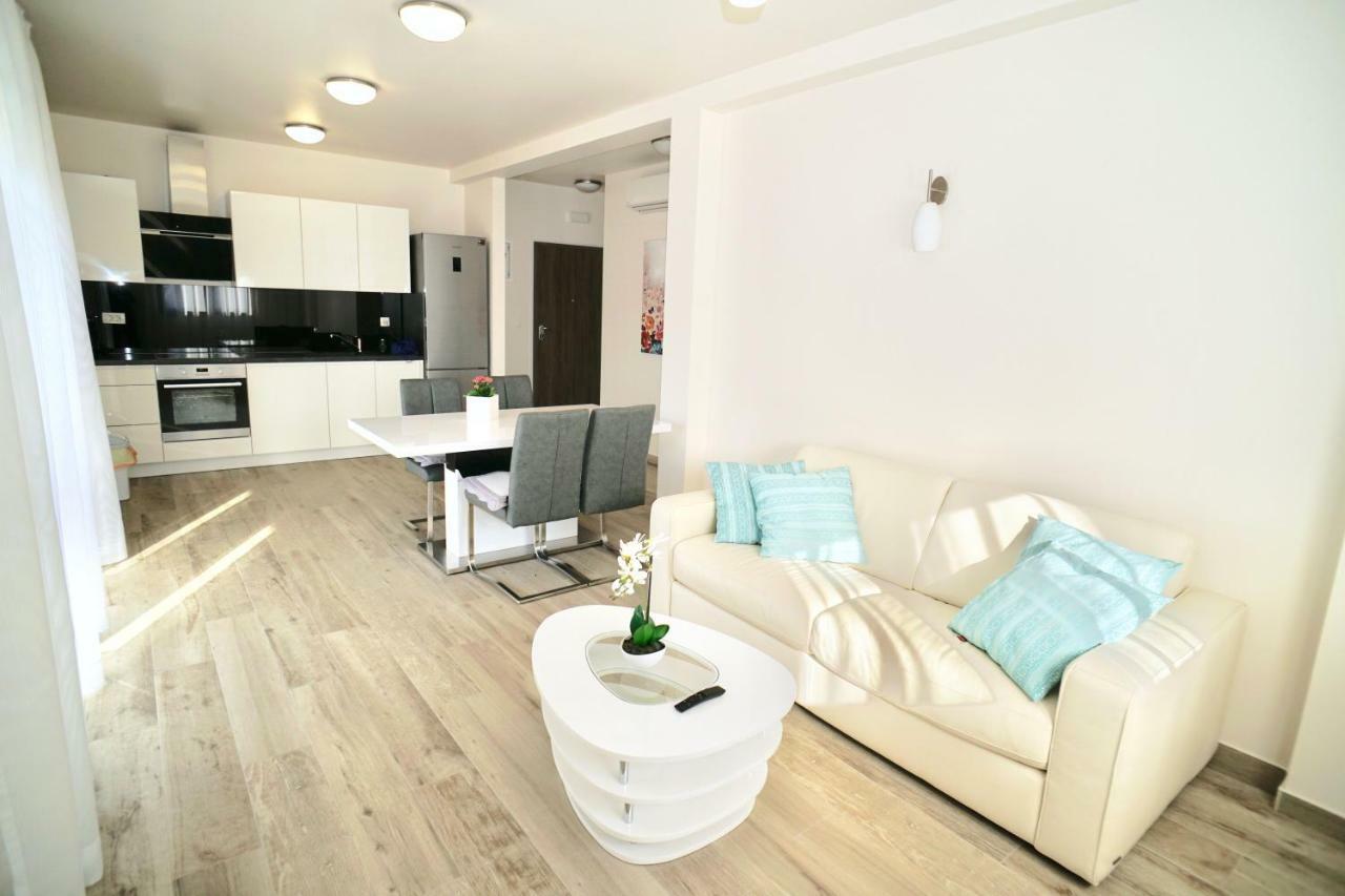 Apartments Villa Aquamarie Trogir Extérieur photo